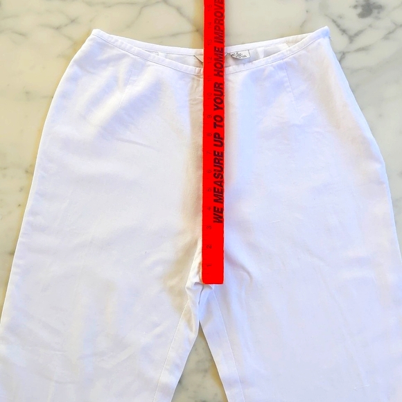Linen/Rayon High-Waisted White w/Black Embroidery Design Cropped Pant w/Lining. - Picture 2 of 7